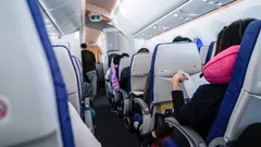 Nečakaná rada od letušky: prečo je lepšie nenosit v lietadle čierne ponožky