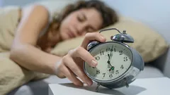 Celá pravda o jednom z najrozšírenejších mýtov o výhodách skorého vstávania