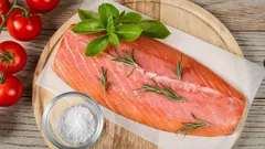 Lepšie ako kupované: takto treba nakladať červenú rybu, aby bola vynikajúca.